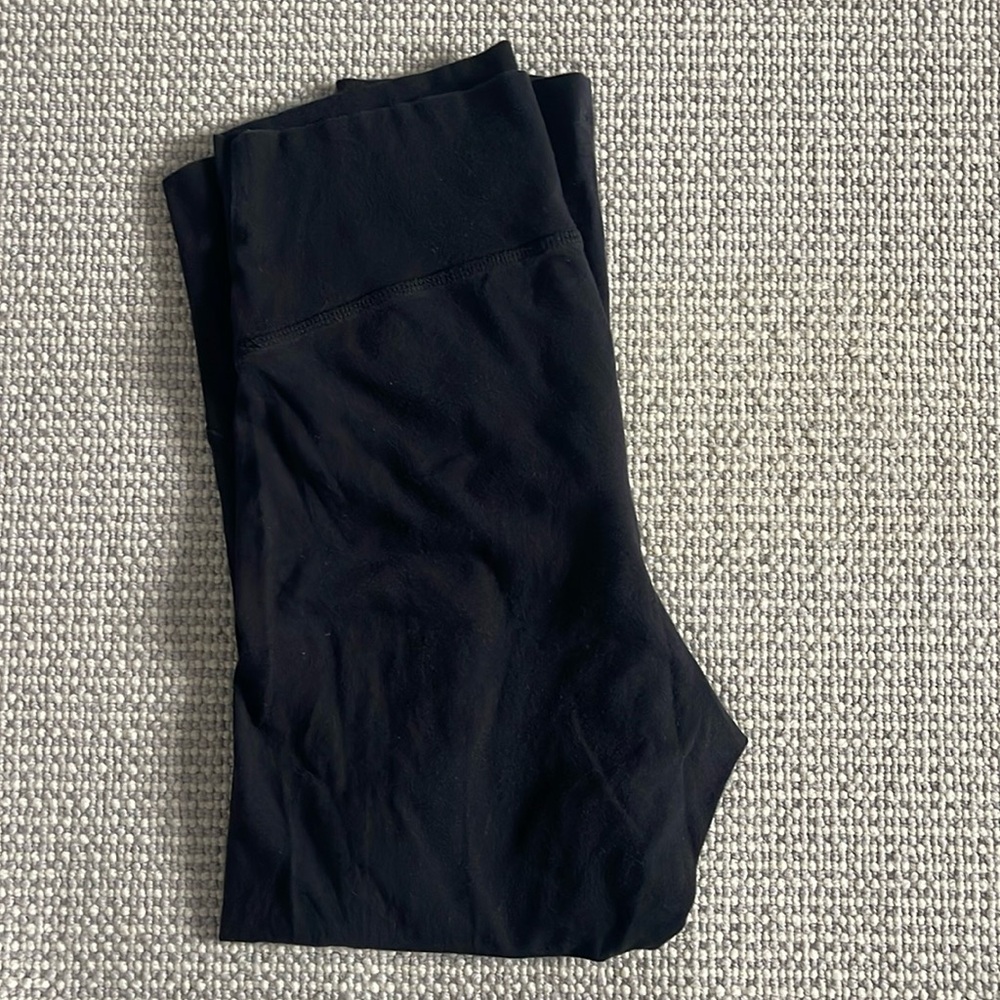 Old navy maternity leggings Small